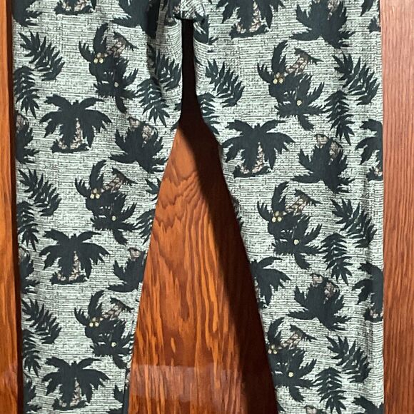 LuLaRoe OS Leggings Palm Trees Coconut Palm  - One Size Floral  Green Gray - Picture 8 of 10